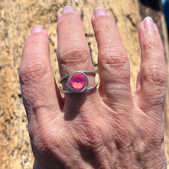 Handcrafted sparkly ring made with Swarovski crystal adjustable fit - Picture 5 of 5